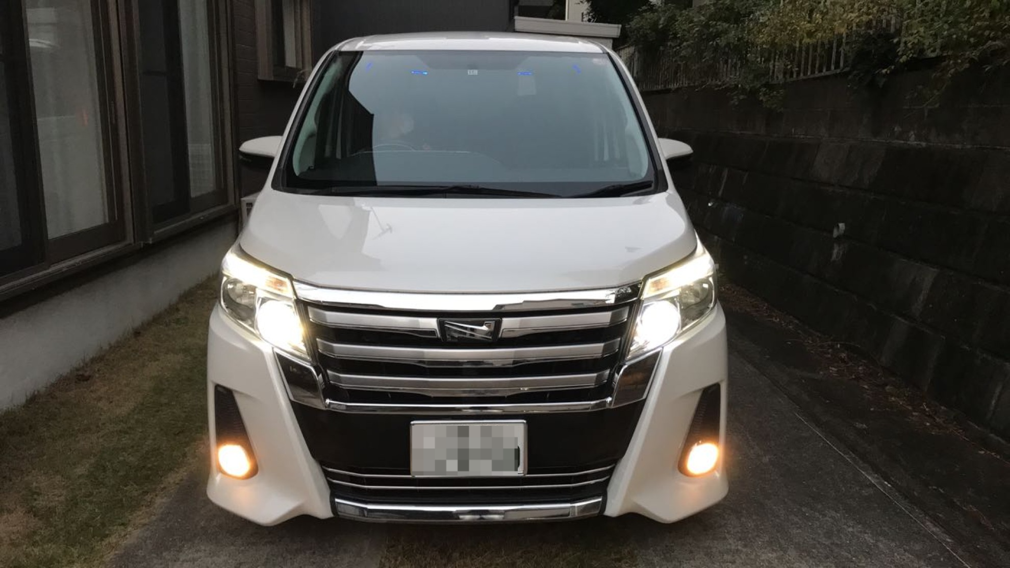 外装前方