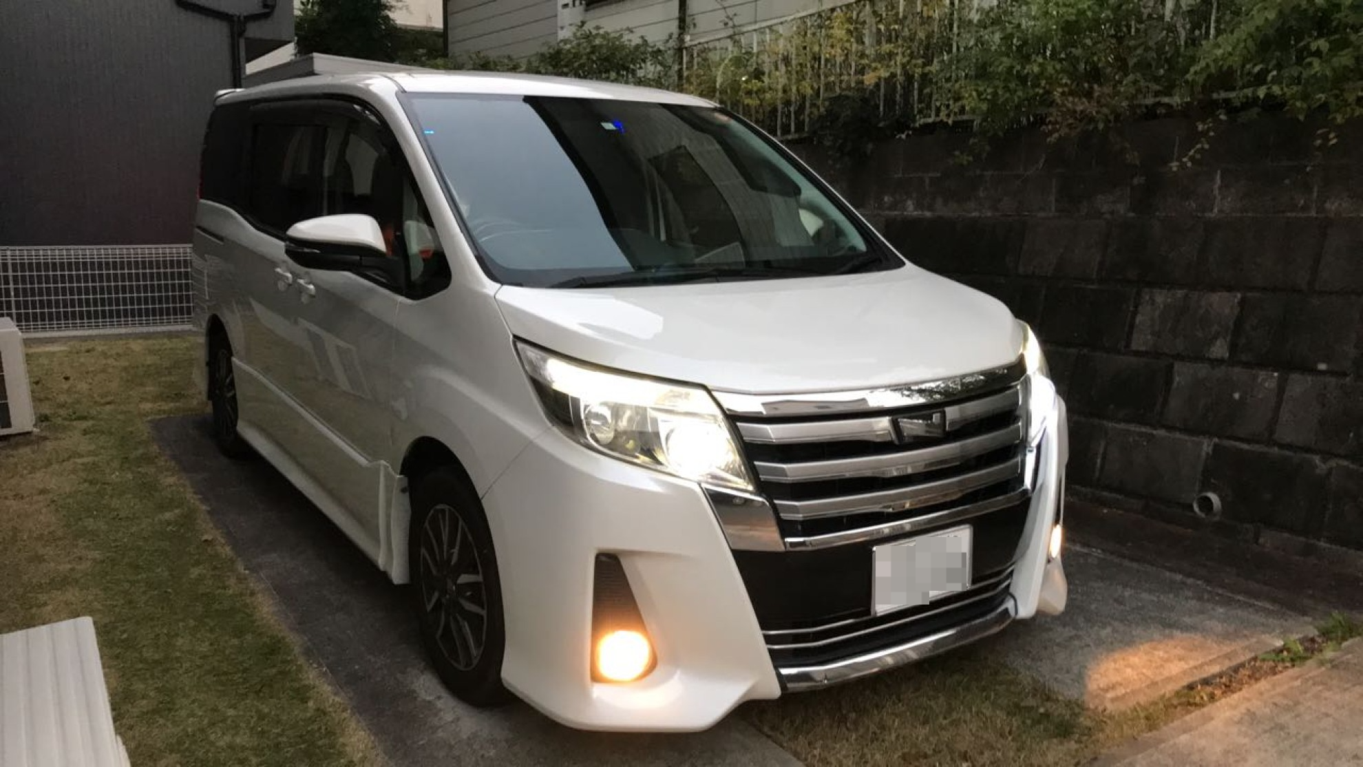 外装右前
