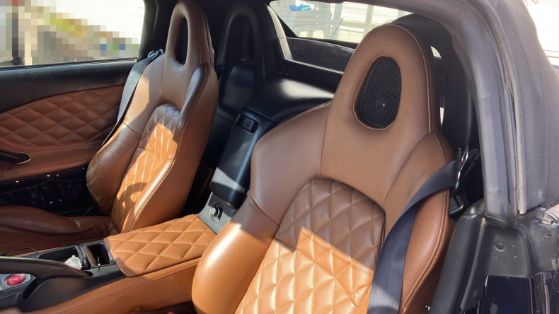 内装後方シート