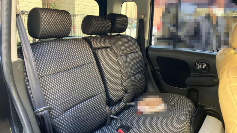 内装後方シート