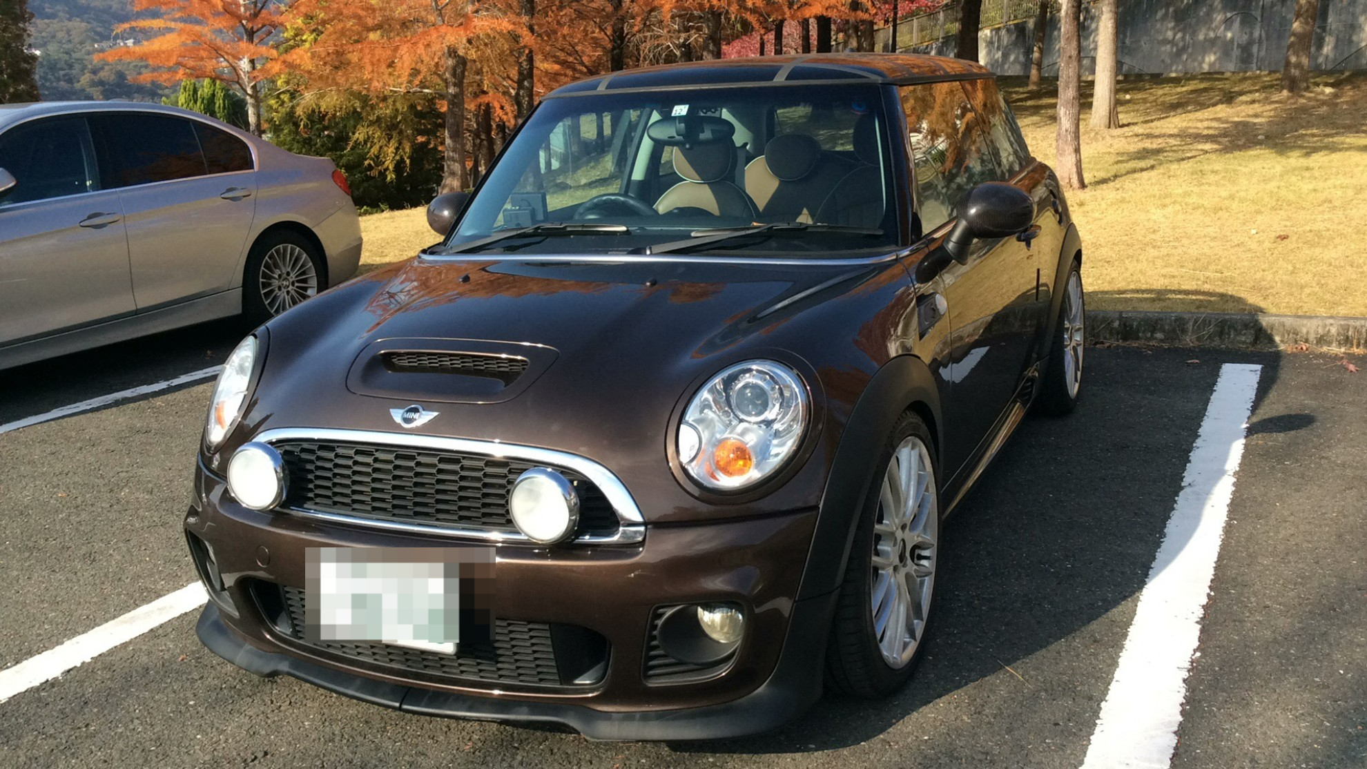 car_main_img