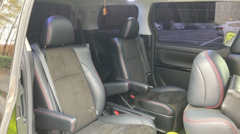 内装後方シート