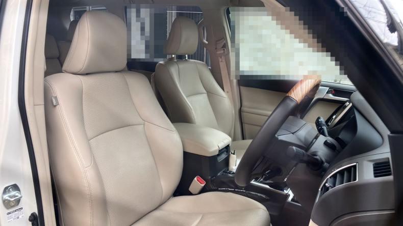 内装前方シート