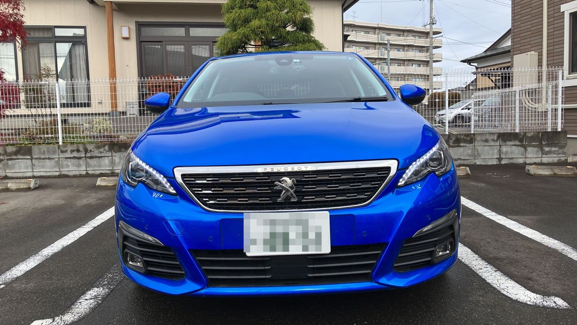 外装前方