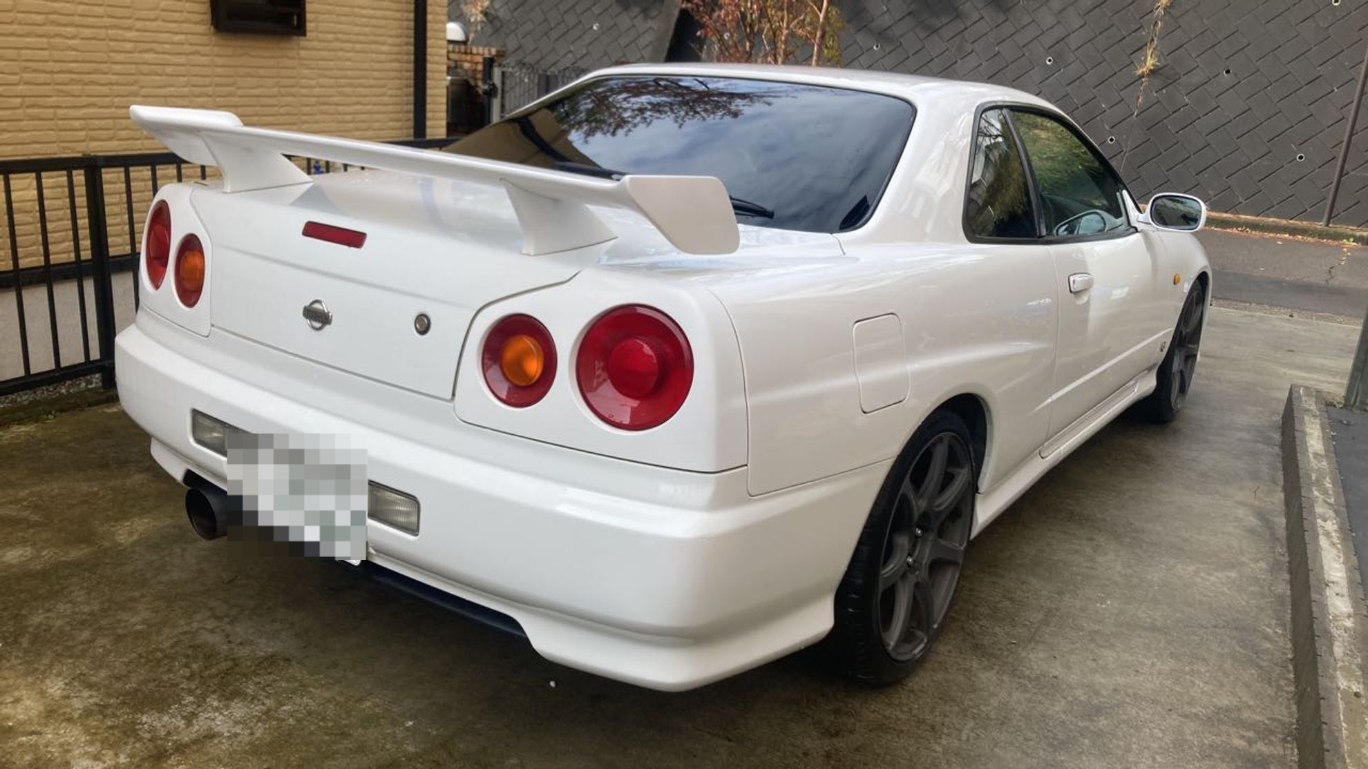 外装右後