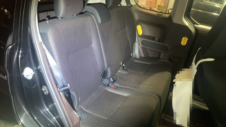 内装後方シート