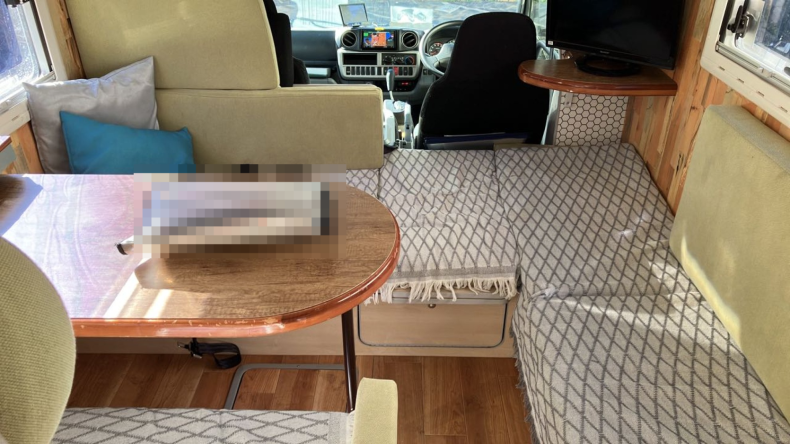 内装後方シート