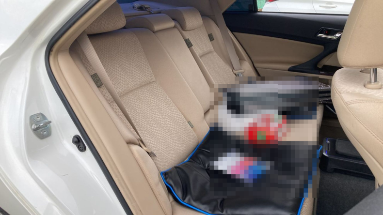 内装後方シート