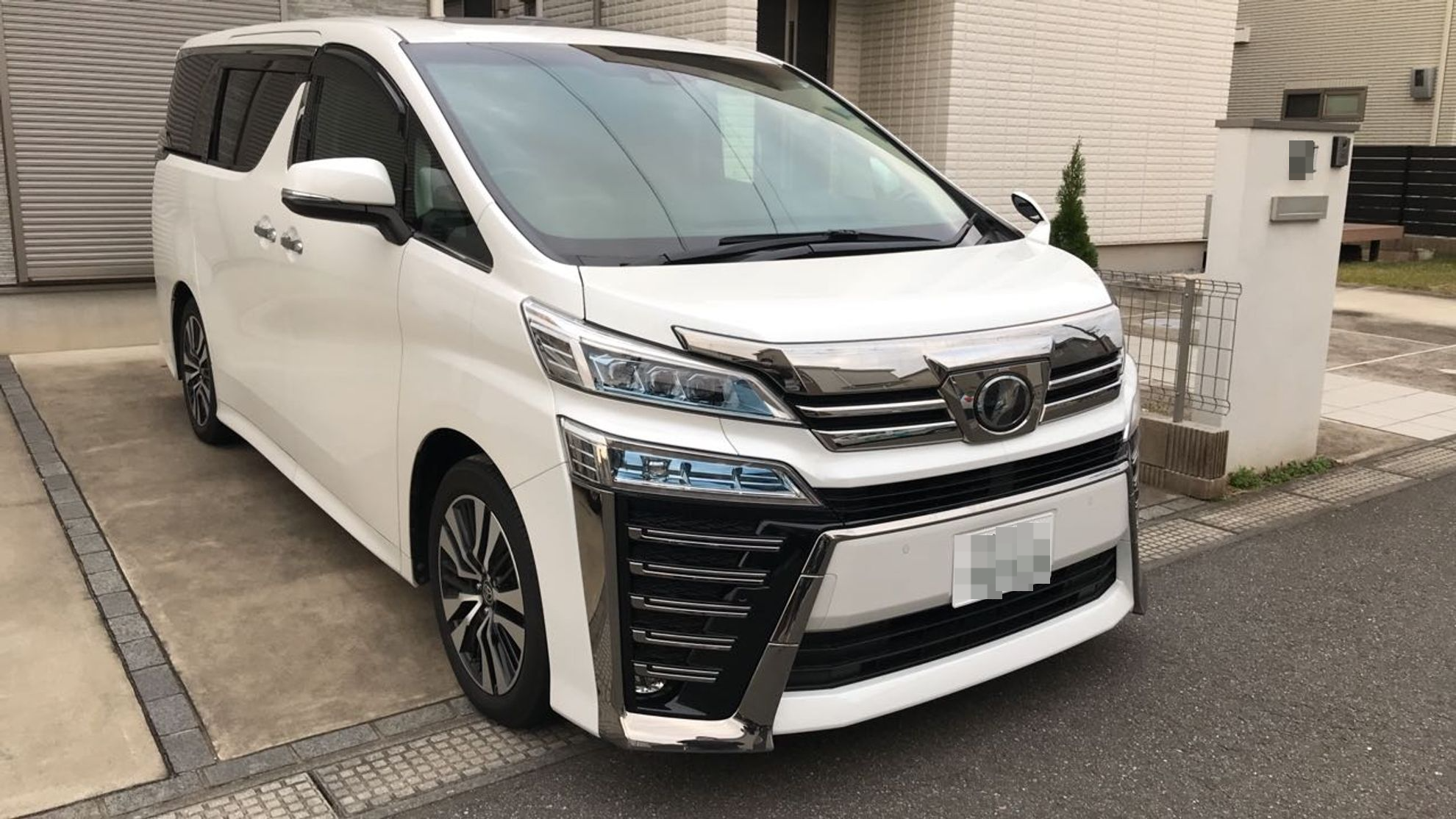 外装右前