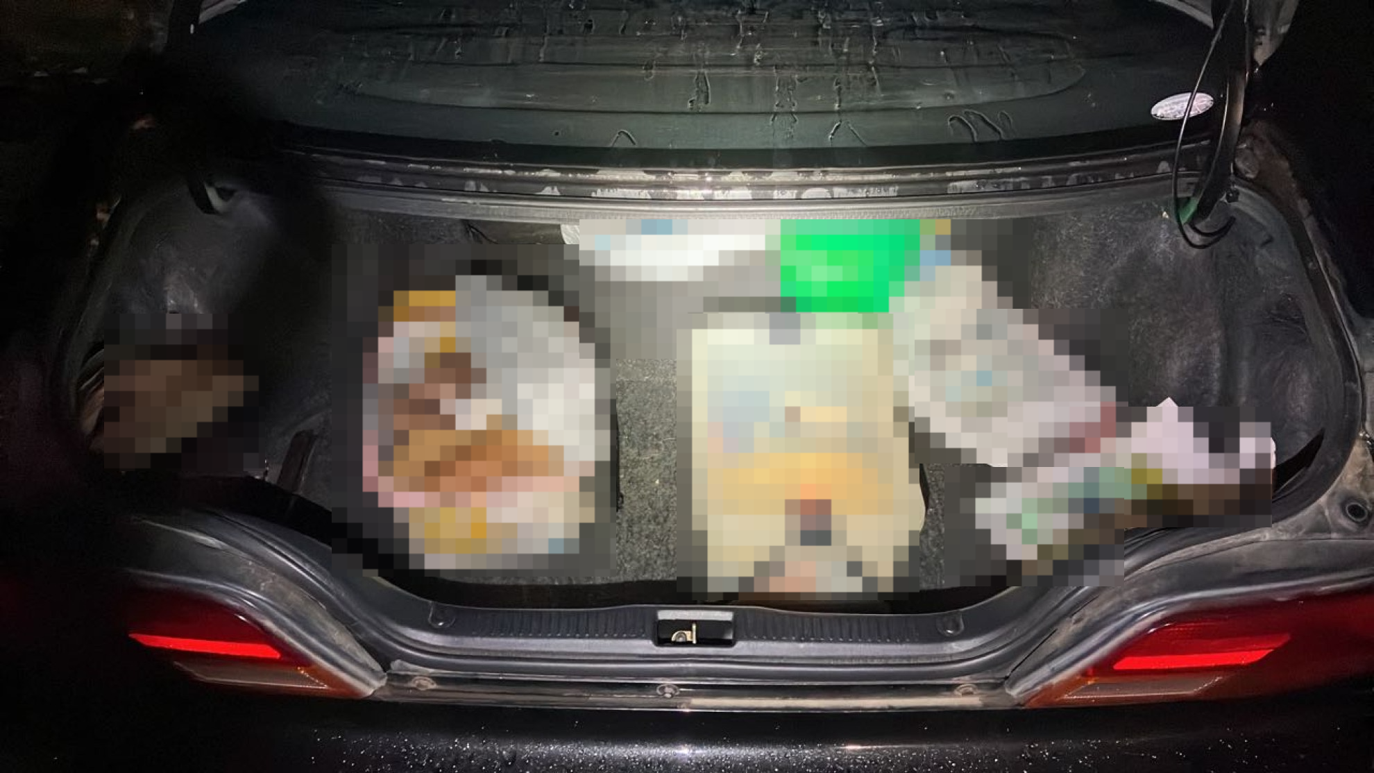 内装トランク
