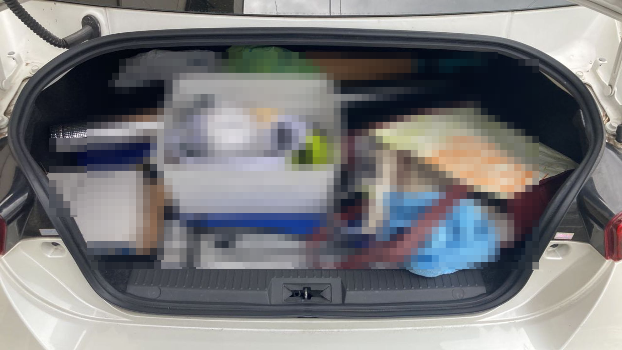 内装トランク