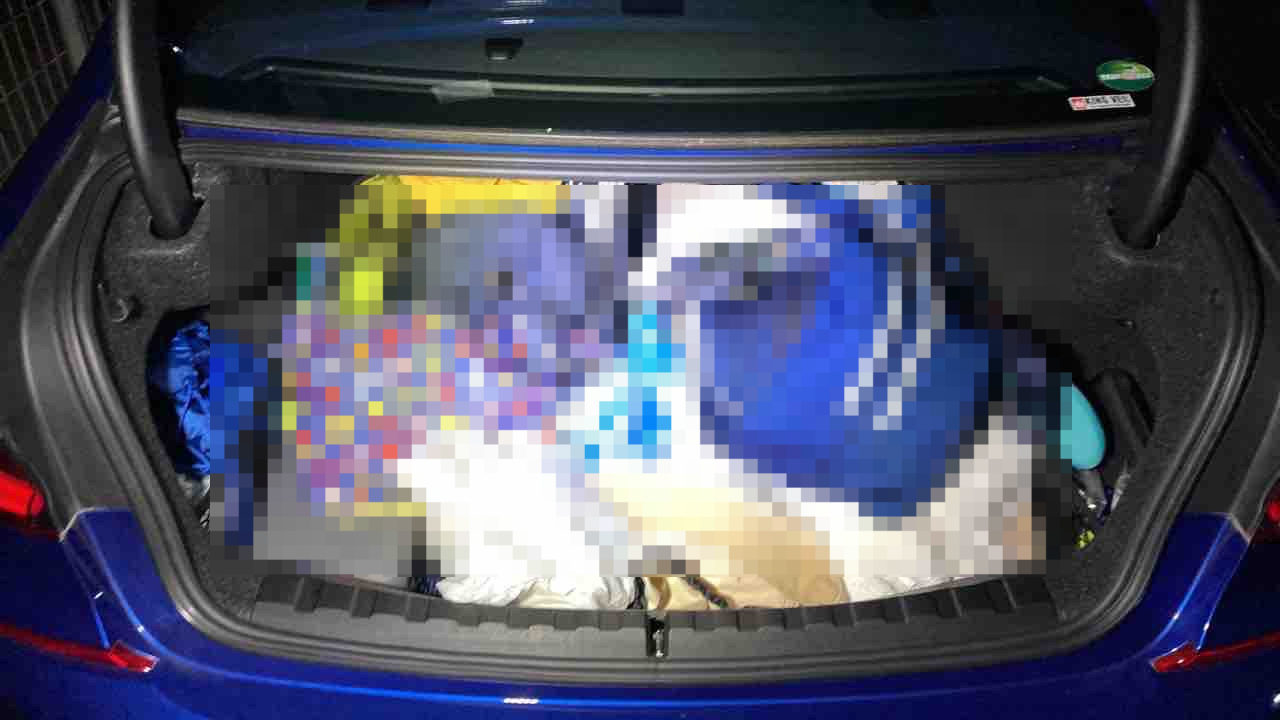 内装トランク