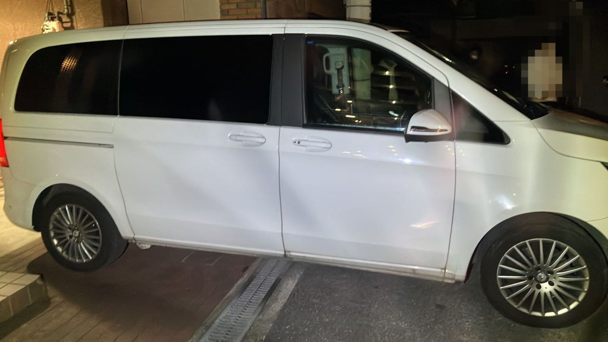 外装右