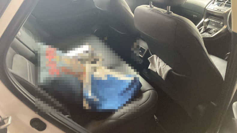 内装後方シート