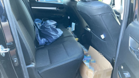 内装後方シート