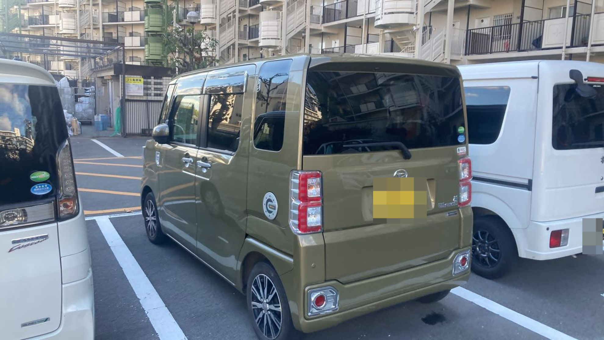外装左後方