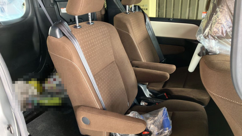 内装後方シート