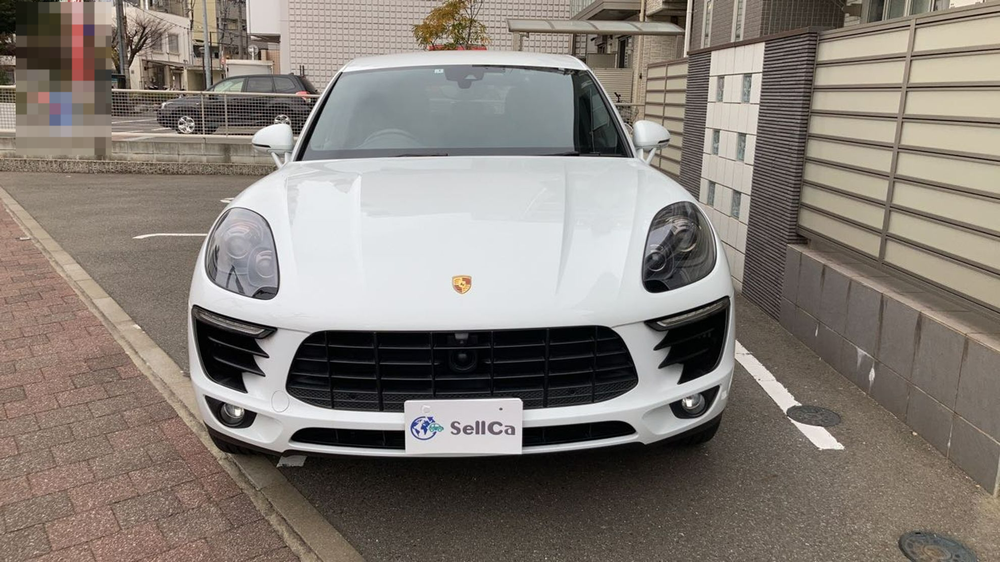 外装前方