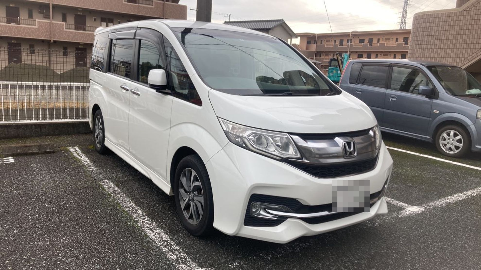 外装右前