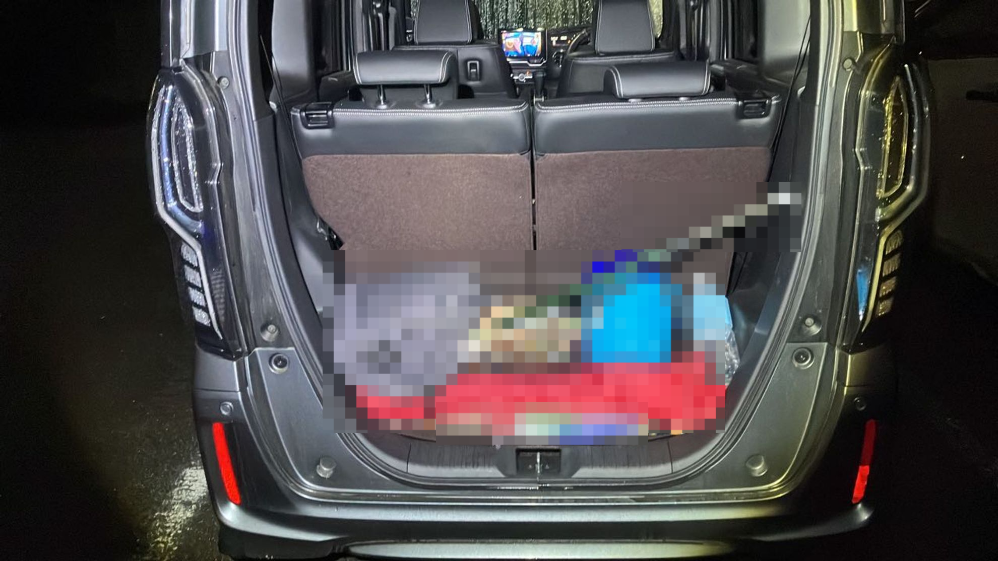 内装トランク