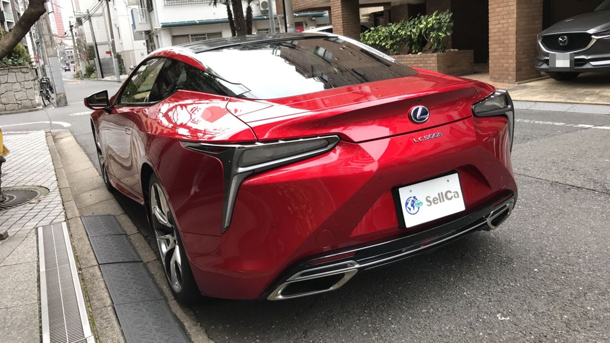 外装左後方
