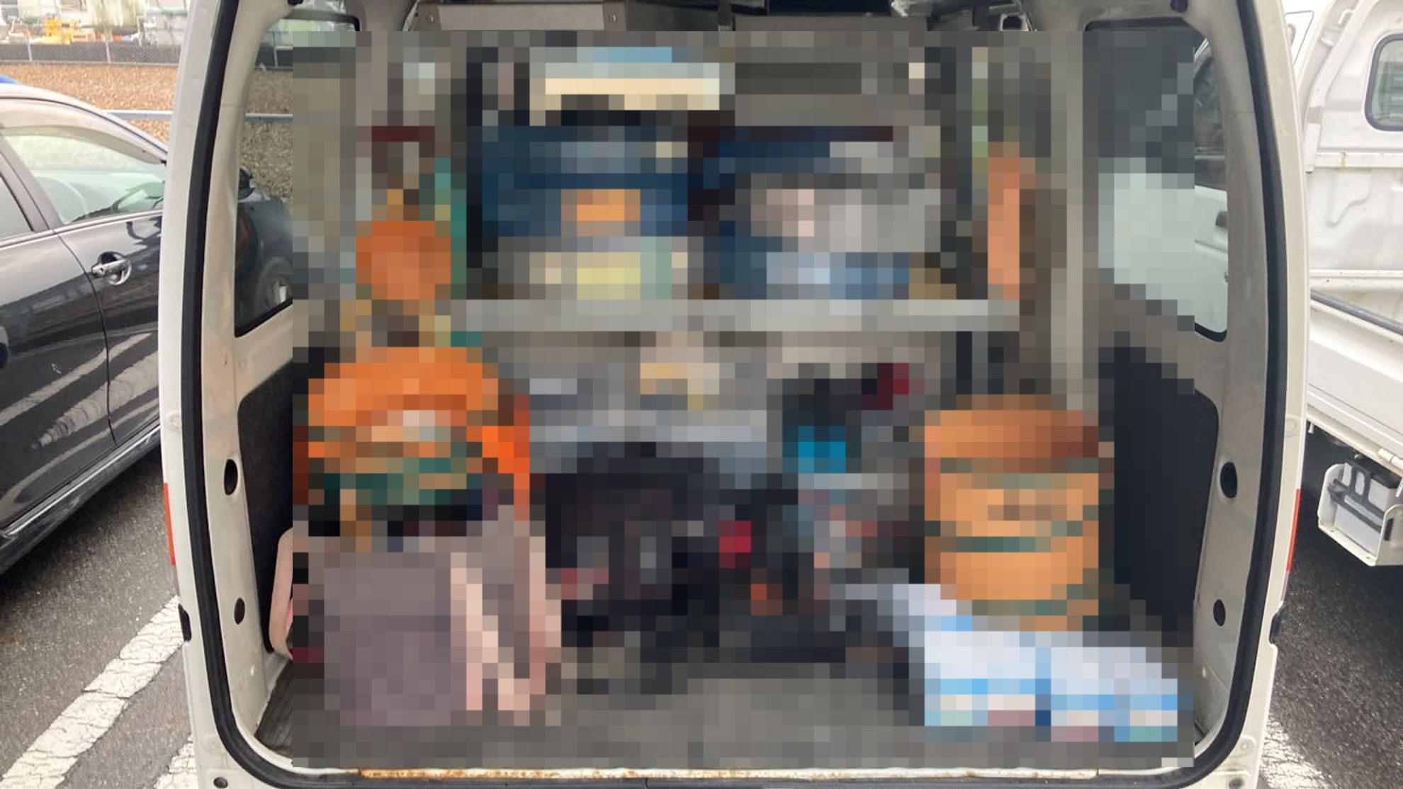 内装トランク
