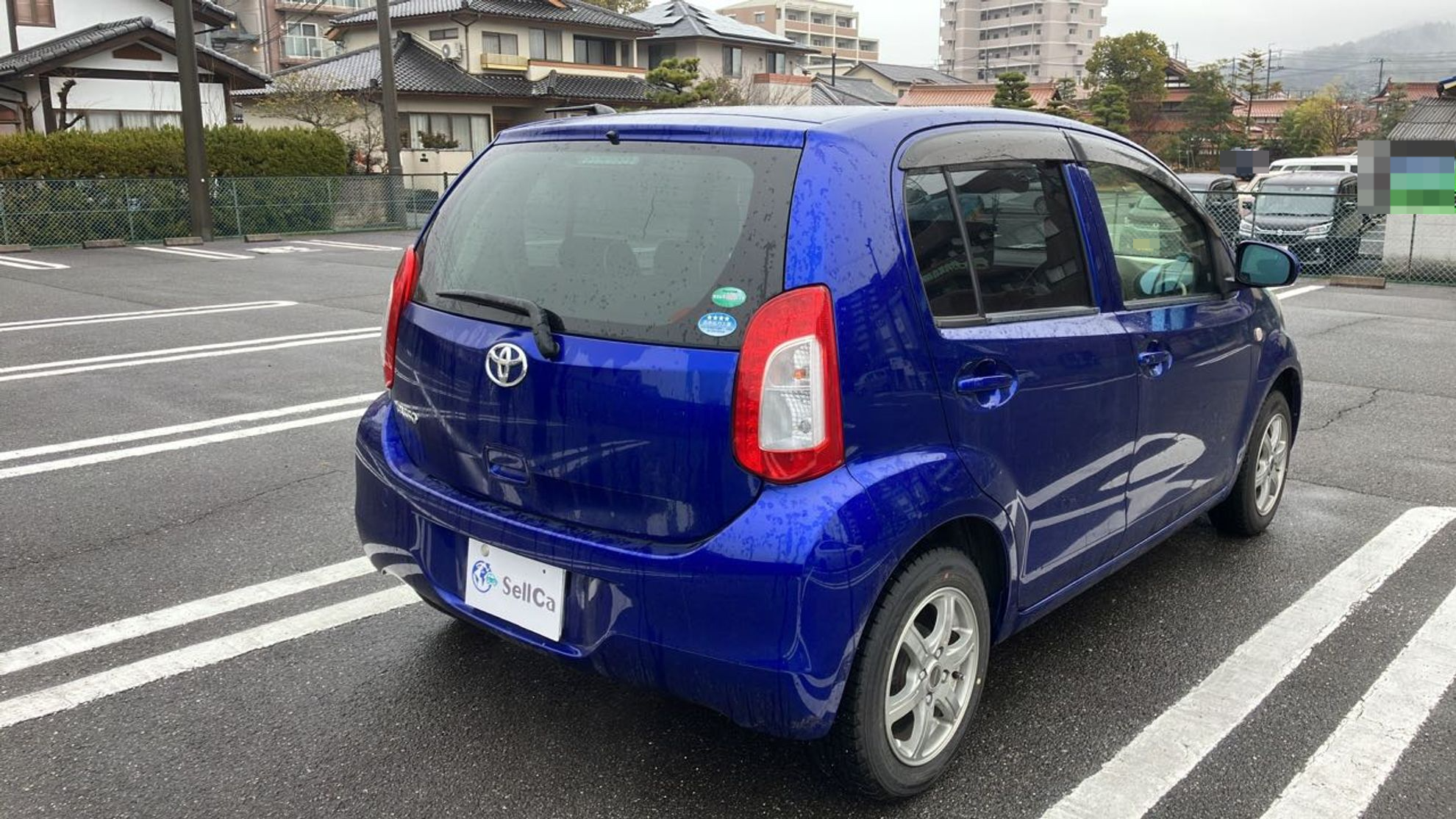 外装右後