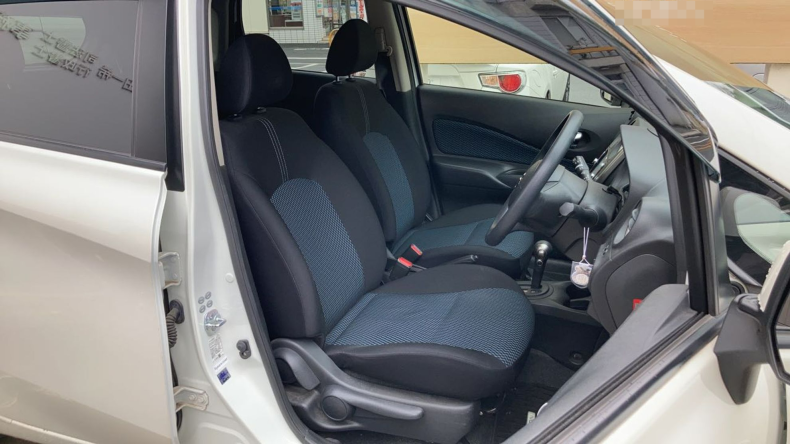 内装前方シート