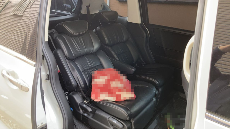 内装後方シート