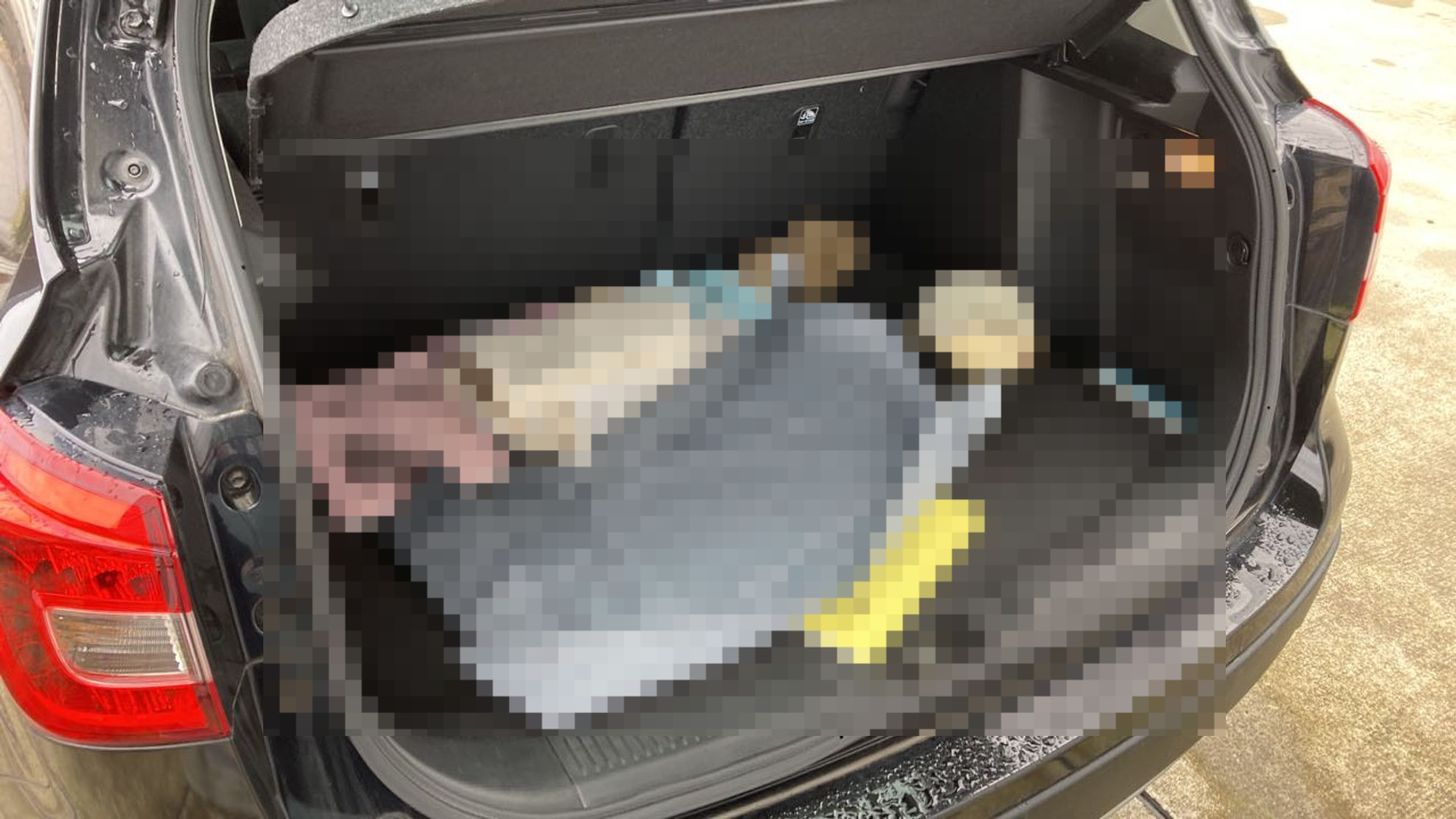 内装トランク
