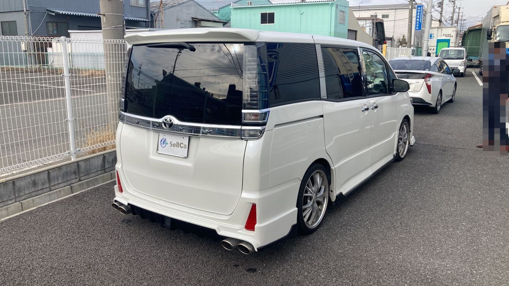 外装右後