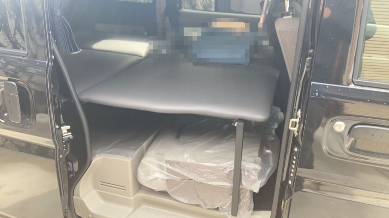 内装後方シート