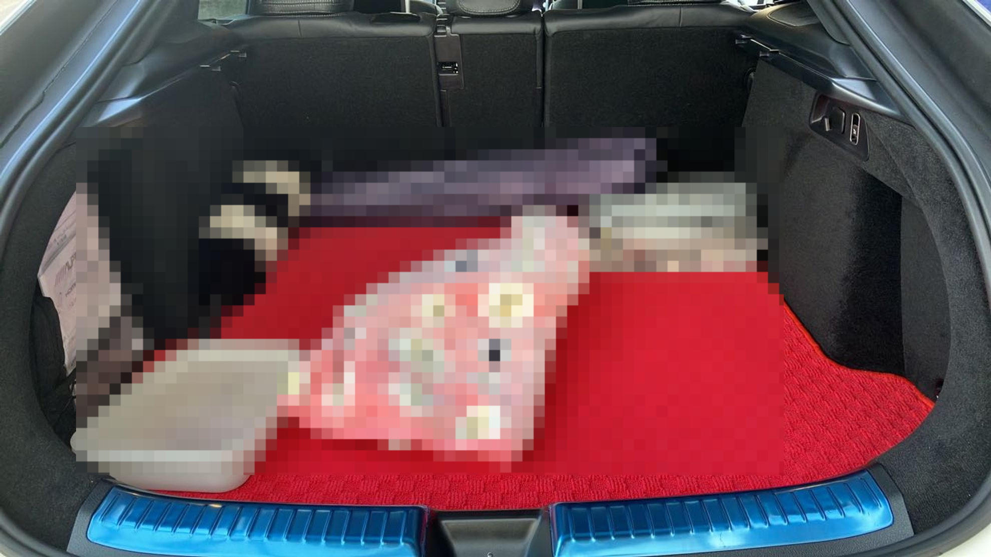 内装トランク