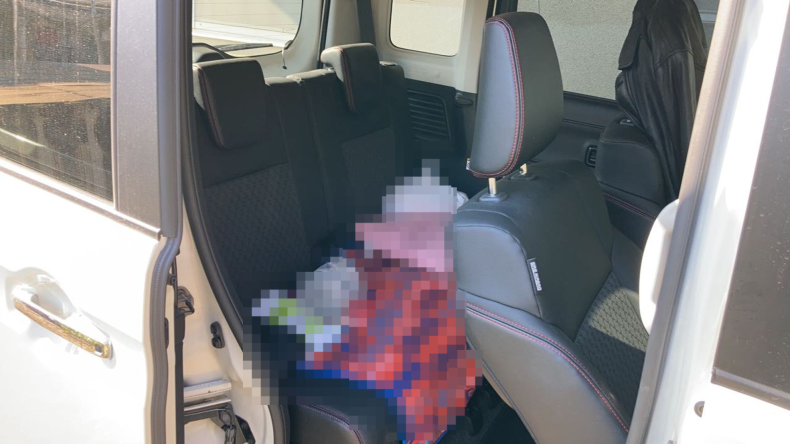 内装後方シート