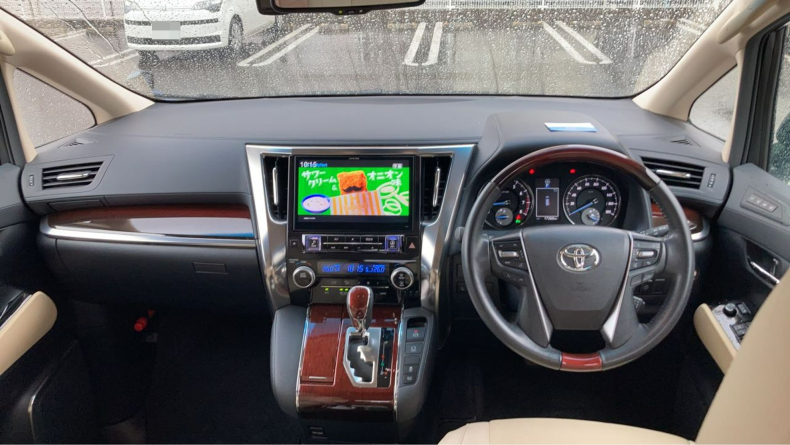 内装インパネ全体