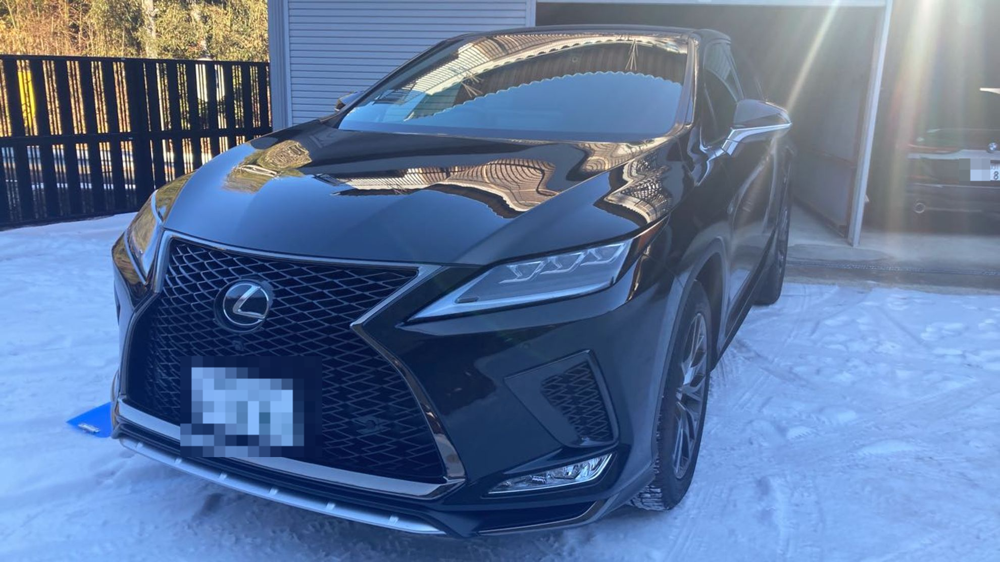 car_main_img