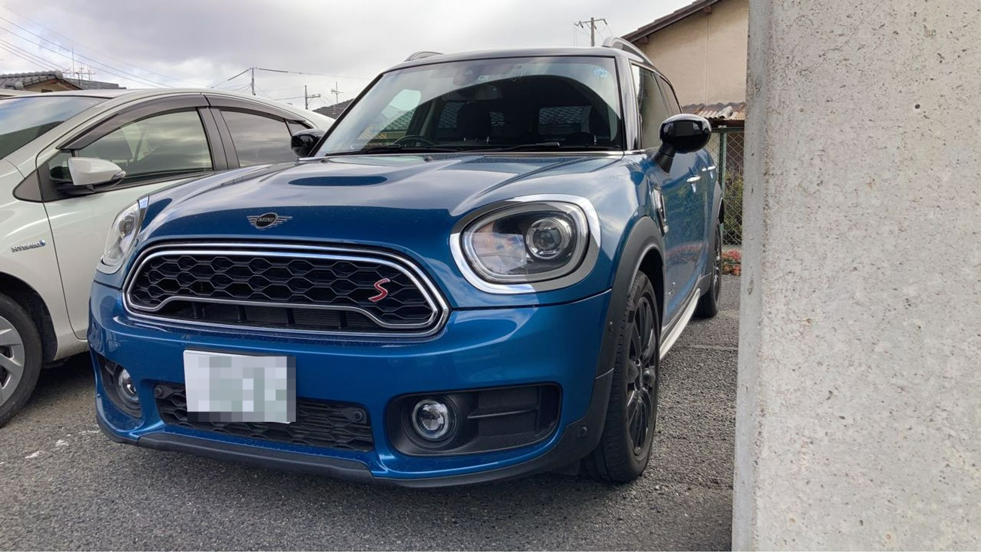 car_main_img