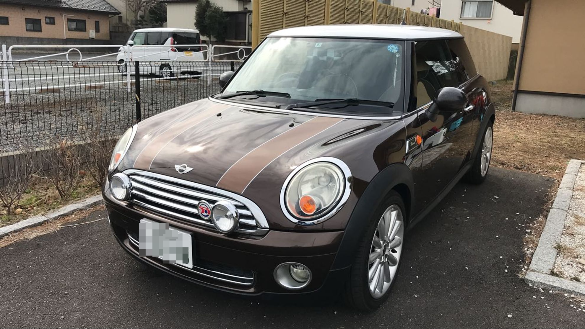 car_main_img