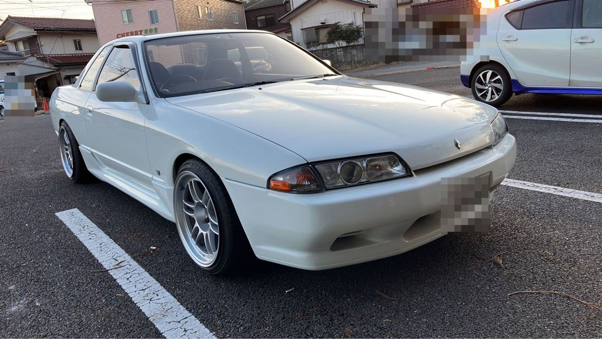 外装右前