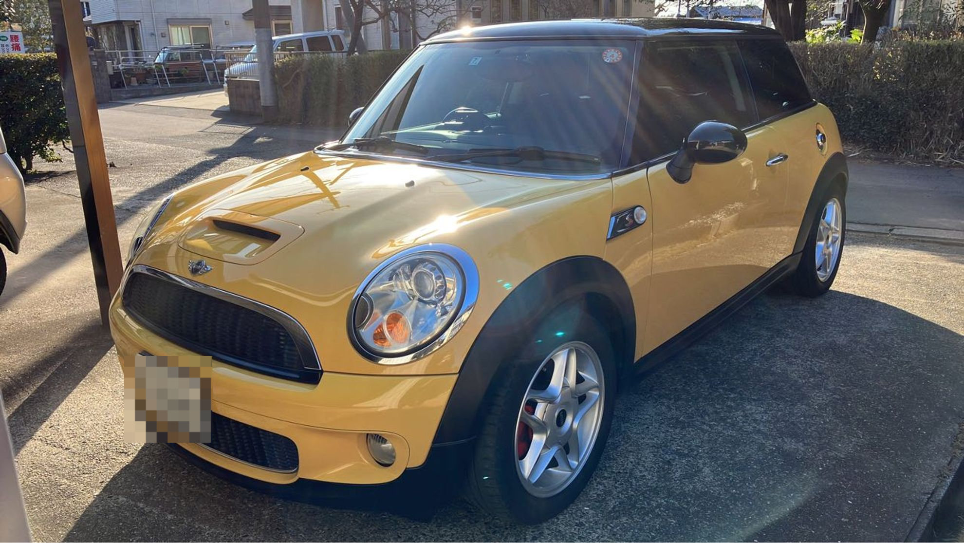 car_main_img