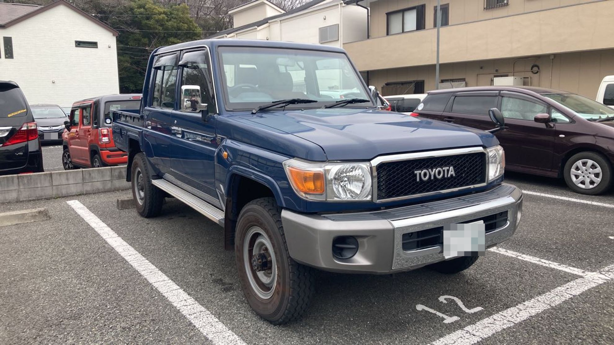 外装右前