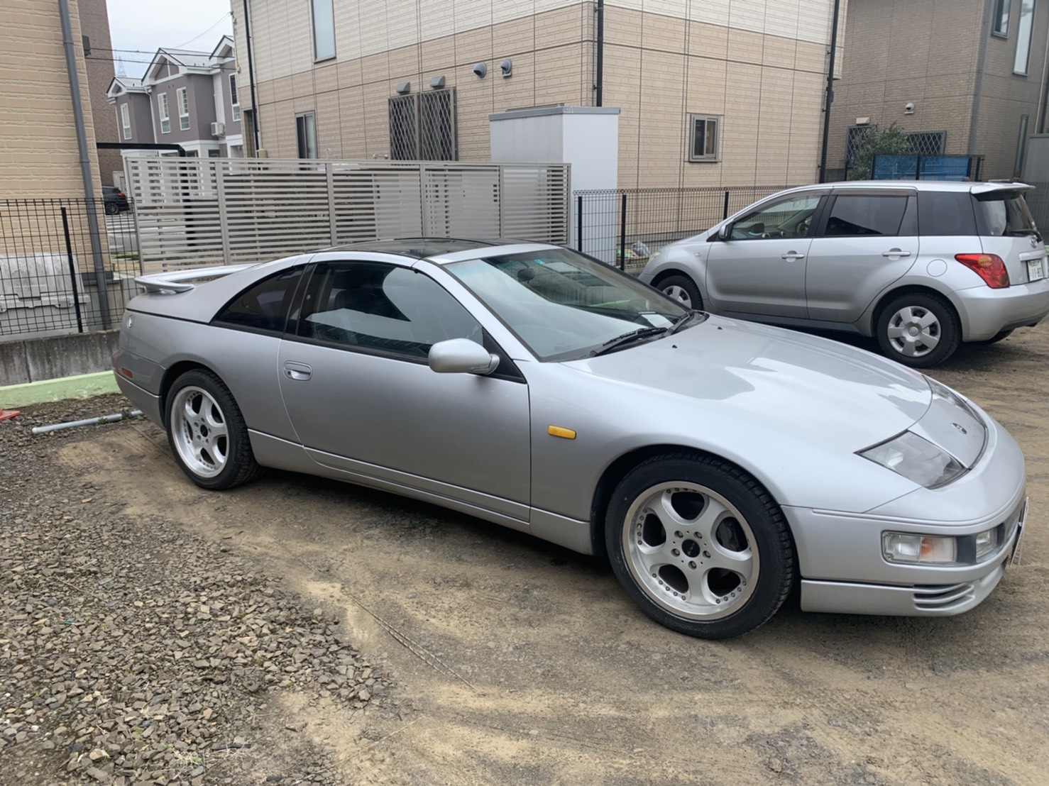 外装右