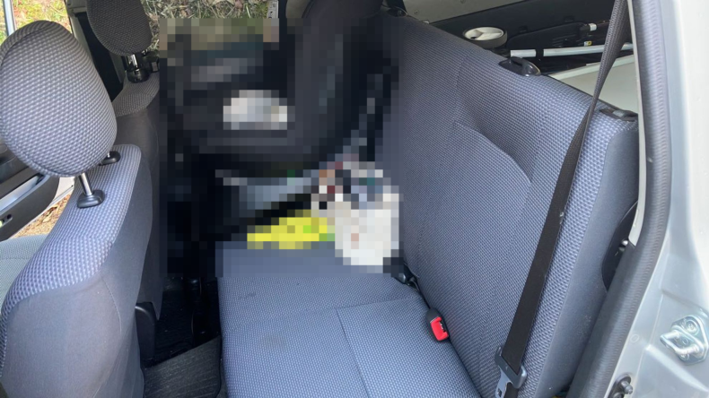 内装後方シート