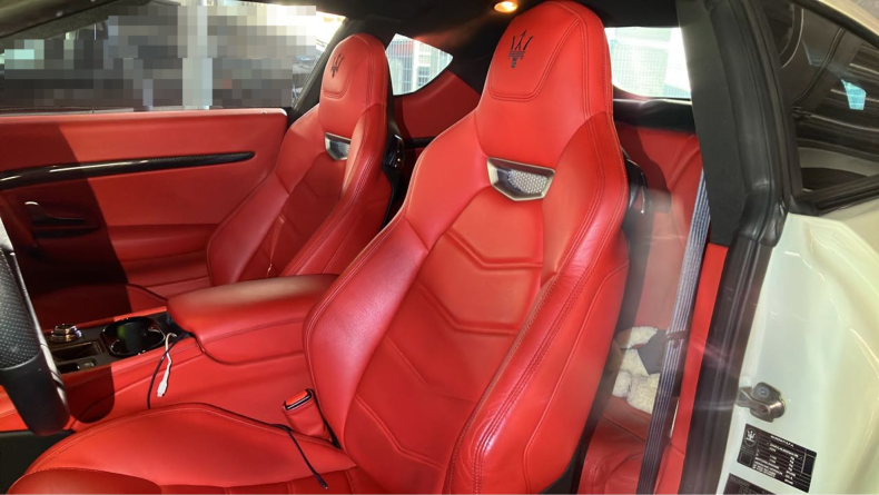 内装前方シート