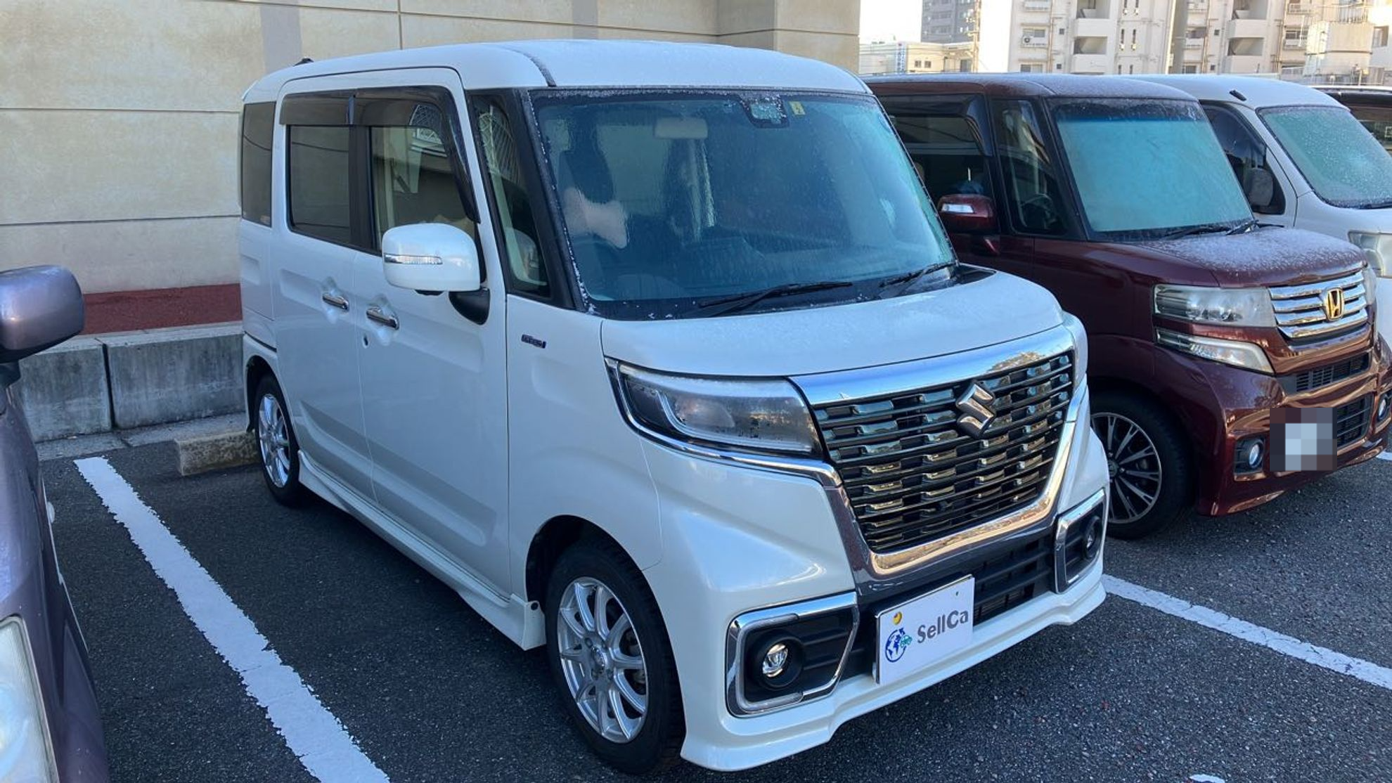 外装右前