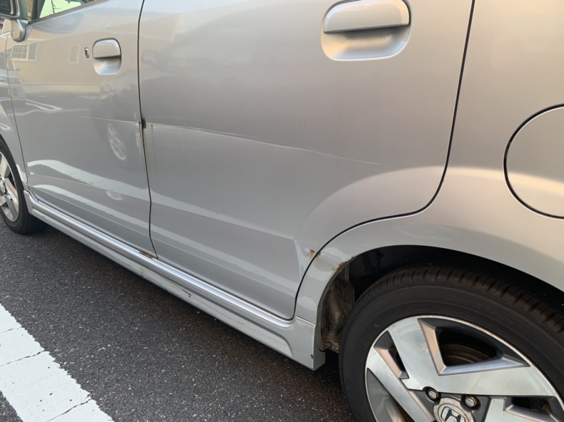 タイヤホイール前