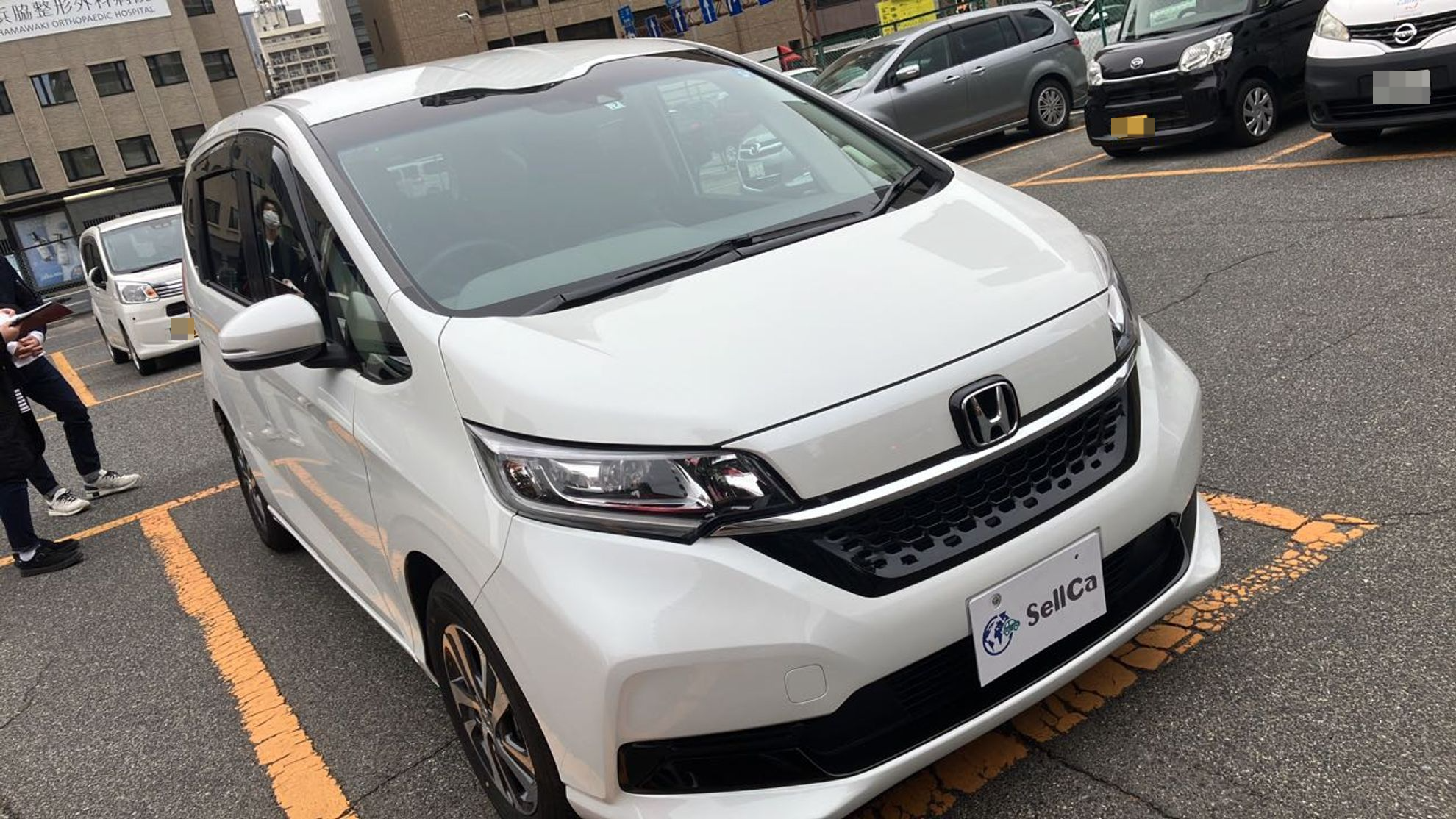 外装右前