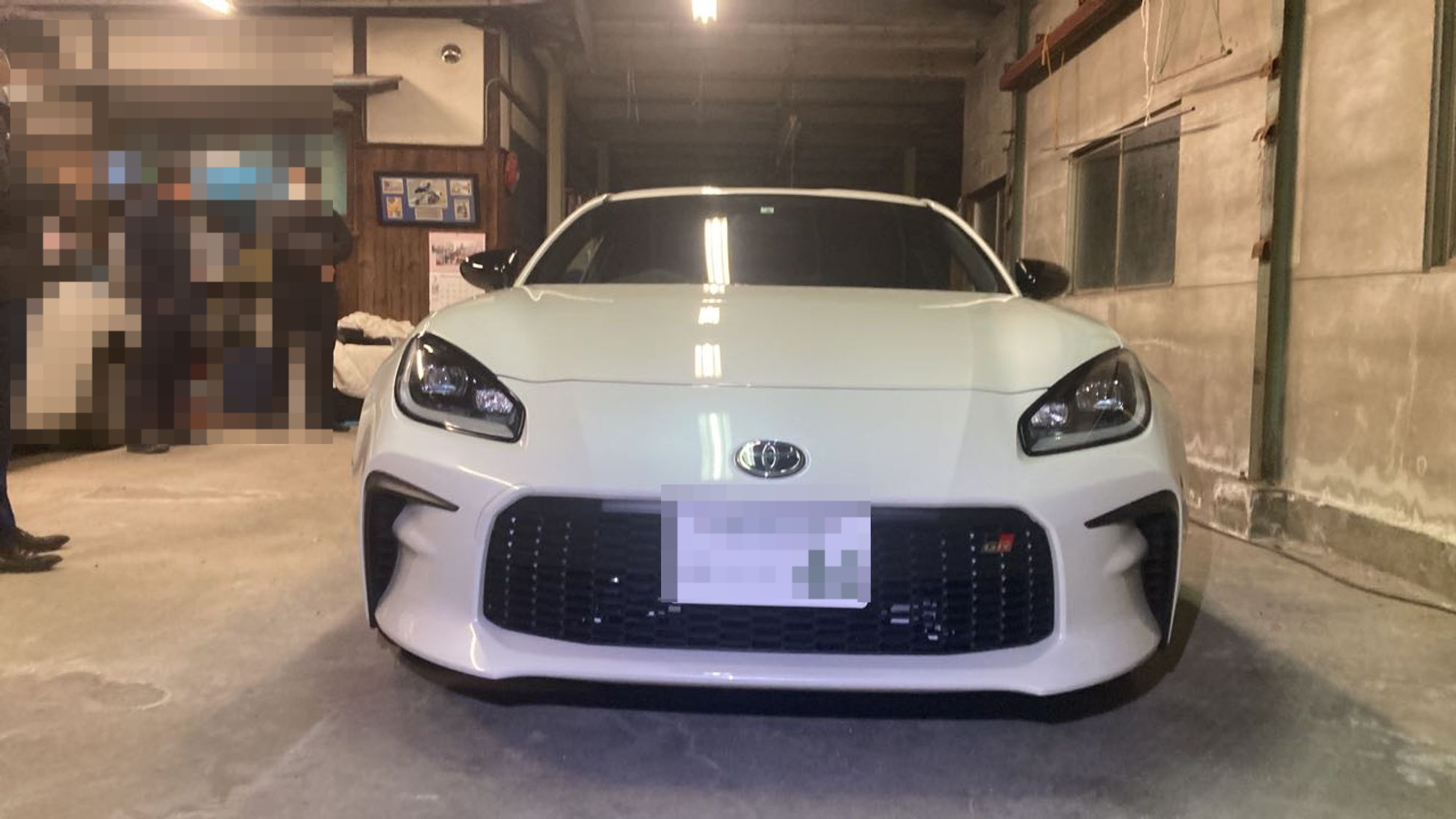 外装前方