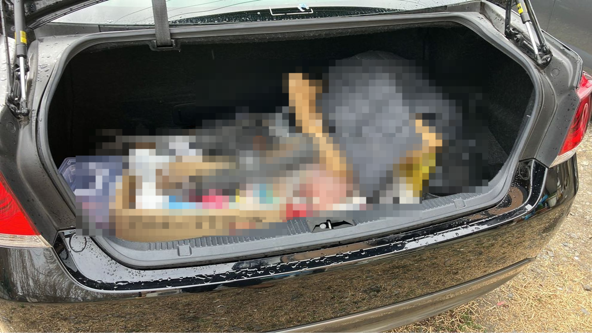 内装トランク