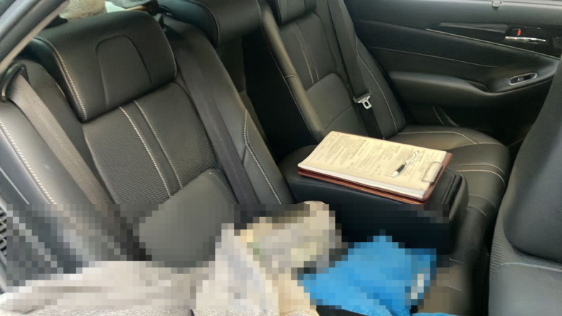 内装後方シート